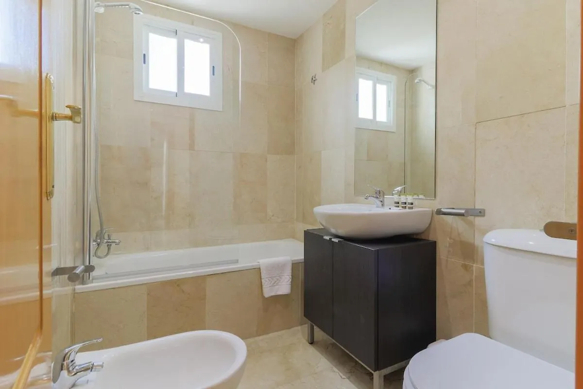 C43 - Family House With Terrace And Shared Pool Villa Benalmadena